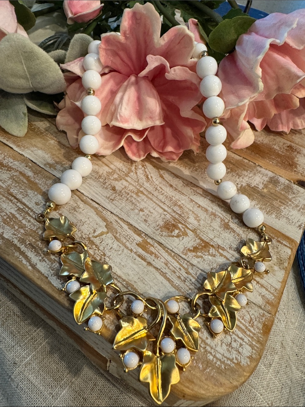VTG Gold Leaf & White Bead Statement Necklace - Women Jewelry